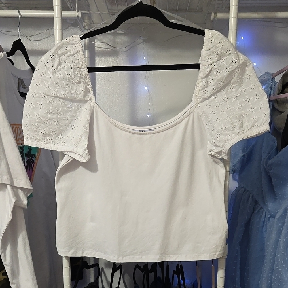 White Eyelet Puff Sleeve Top